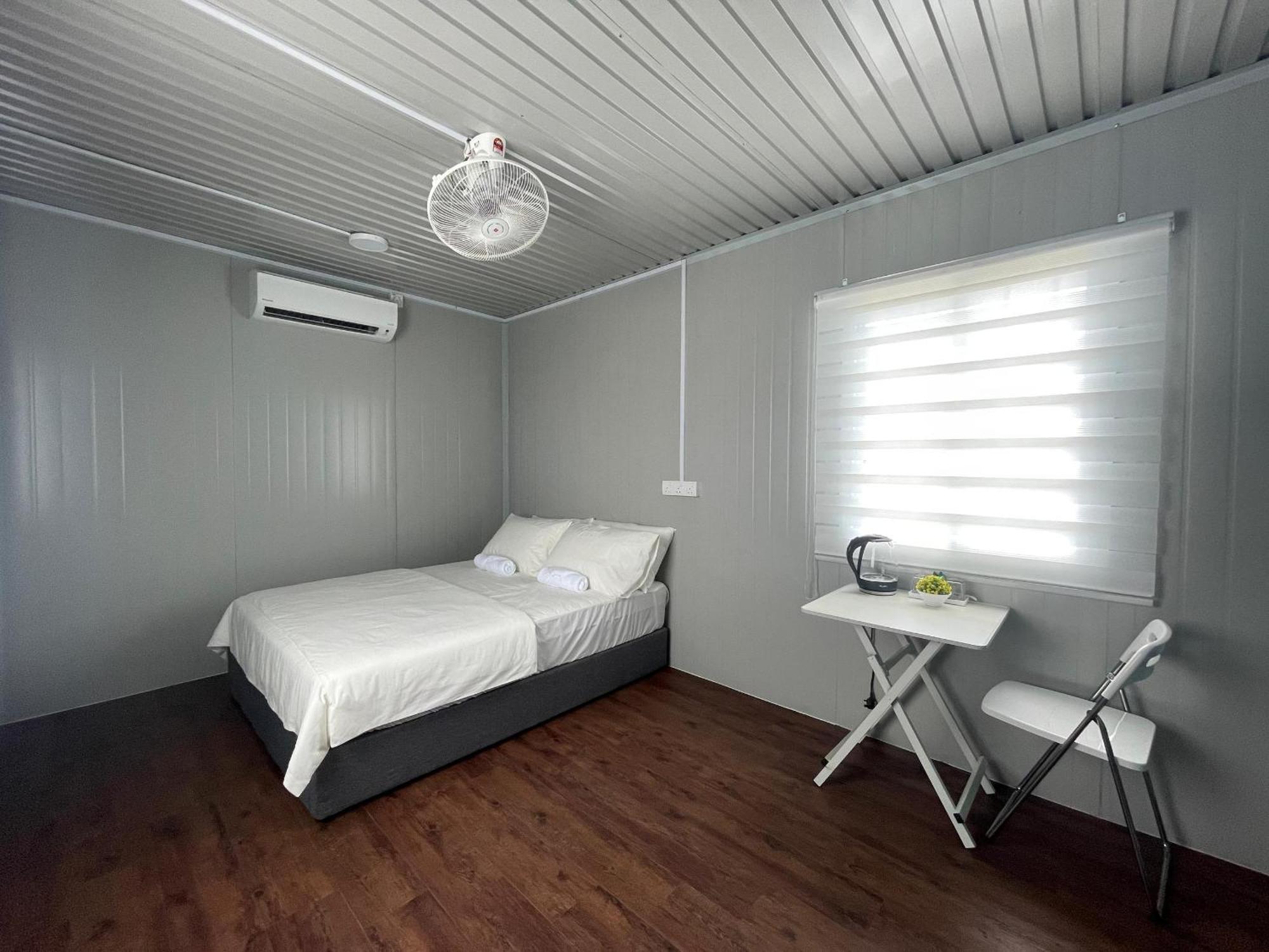 Country Road Homestay Simpang Empat  Exterior photo